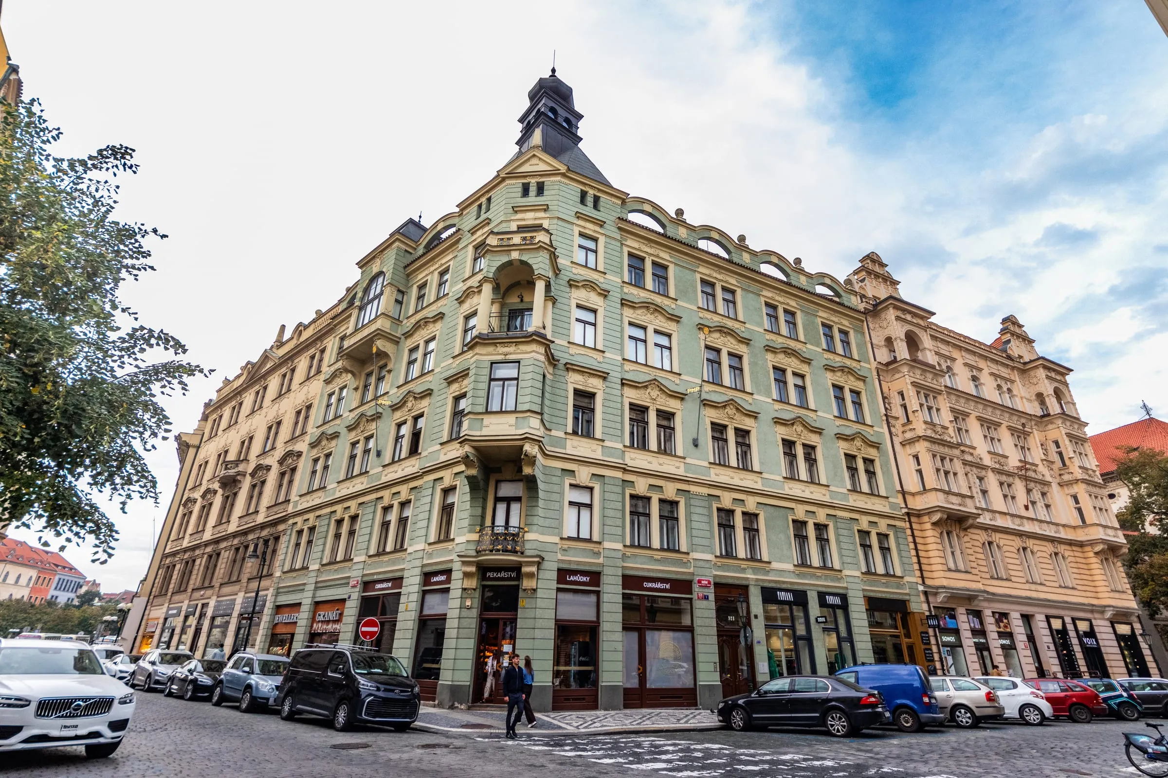 Art Nouveau corner building on Dušní and Dlouhá streets